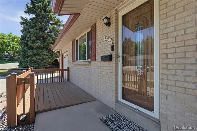 8239 Loretta Drive Denver, CO 80221