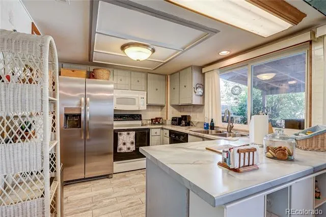 1183 S Troy Street Aurora, CO 80012