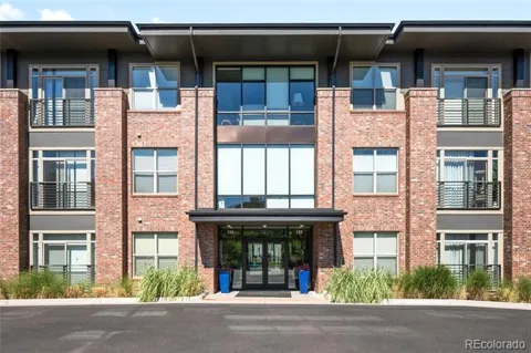 155 S Monaco Street Parkway #105