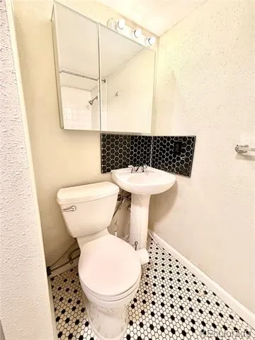 2480 W Caithness Place #8 Denver, CO 80211