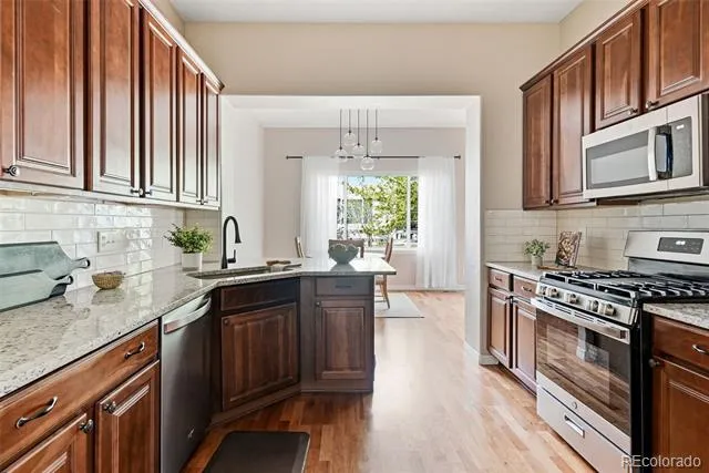 6175 S Paris Street Englewood, CO 80111