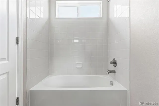 6175 S Paris Street Englewood, CO 80111