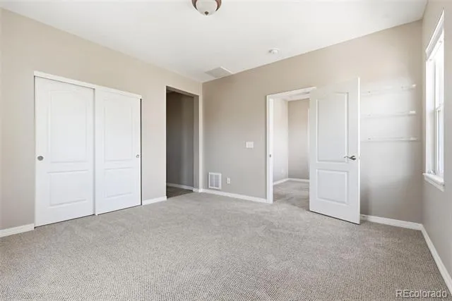 6175 S Paris Street Englewood, CO 80111