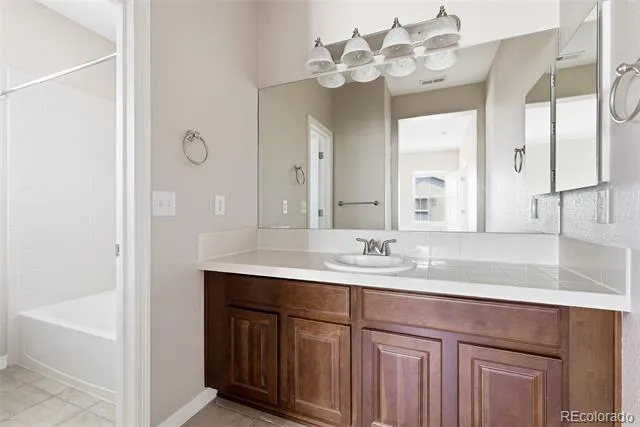 6175 S Paris Street Englewood, CO 80111