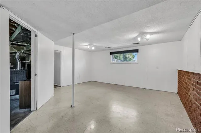 6869 Quay Street Arvada, CO 80003