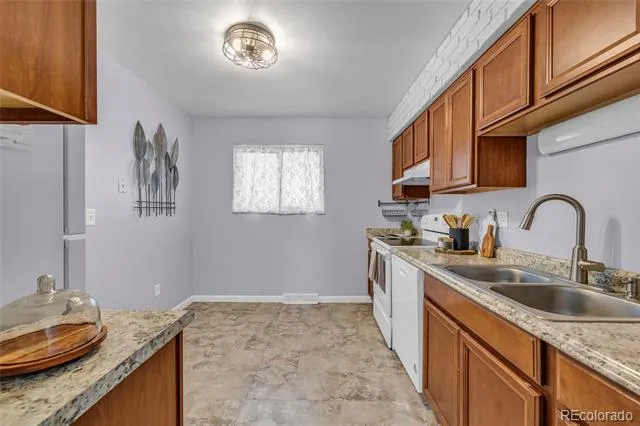 6869 Quay Street Arvada, CO 80003
