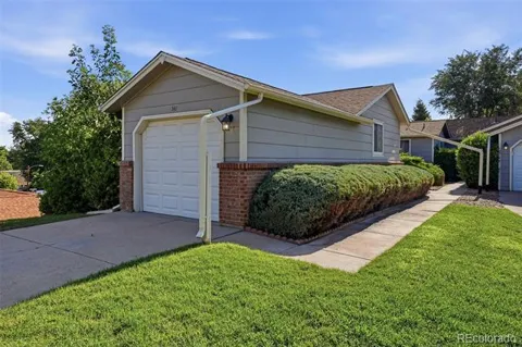 541 W Crestline Circle #10B1