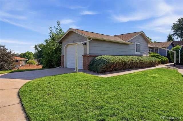 541 W Crestline Circle #10B1 Littleton, CO 80120