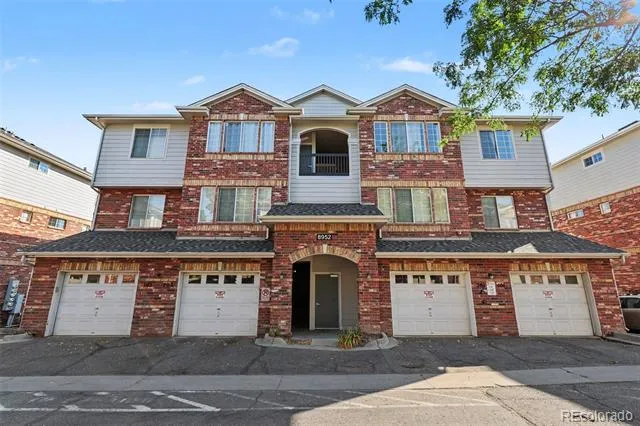 8952 Fox Drive #7-201 Thornton, CO 80260