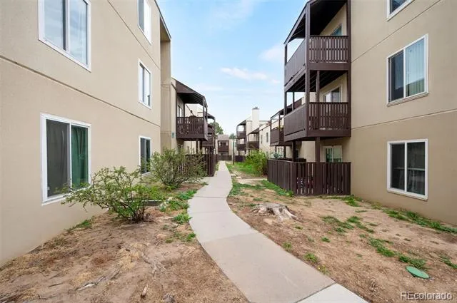 9725 E Harvard Avenue #362 Denver, CO 80231