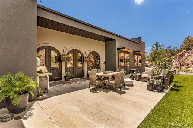 15992 Cala Rojo Drive Colorado Springs, CO 80926
