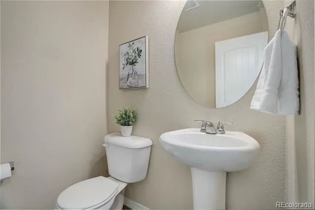 9144 Vanderwood Road Colorado Springs, CO 80908