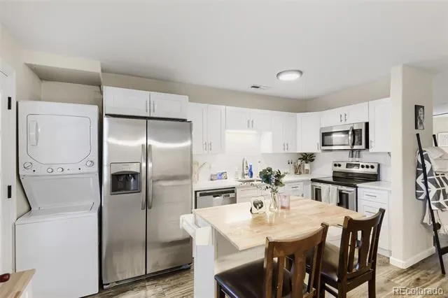 7110 S Gaylord Street #O6 Centennial, CO 80122