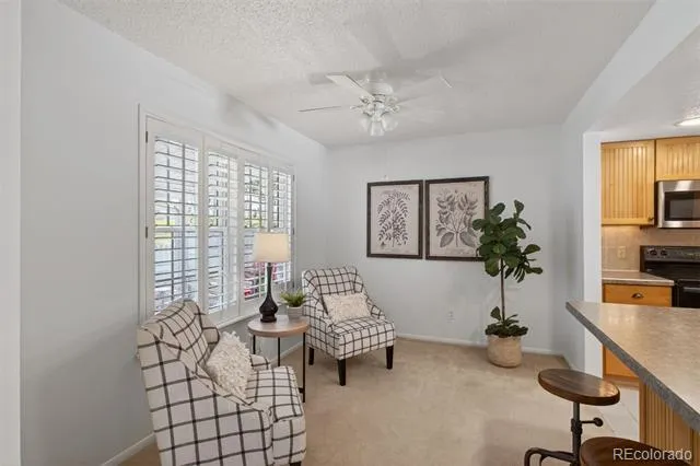 2558 S Vaughn Way #D Aurora, CO 80014