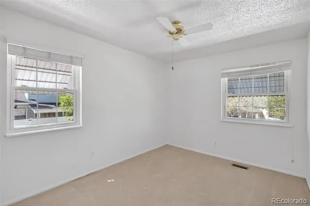 2558 S Vaughn Way #D Aurora, CO 80014