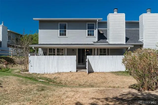 2558 S Vaughn Way #D Aurora, CO 80014