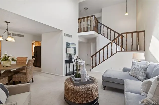 2558 S Vaughn Way #D Aurora, CO 80014