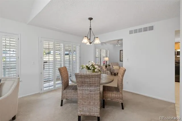 2558 S Vaughn Way #D Aurora, CO 80014