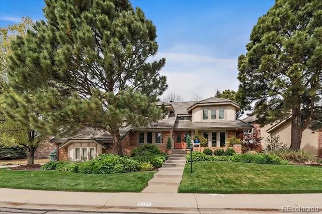 2171 S Parfet Drive Lakewood, CO 80227