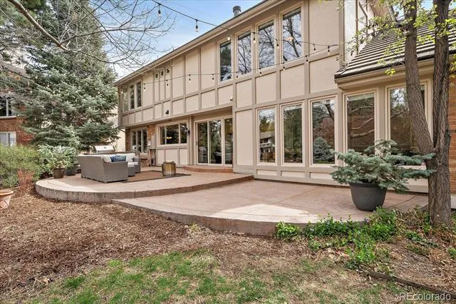 2171 S Parfet Drive Lakewood, CO 80227