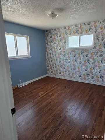 6196 Oneida Street Commerce City, CO 80022