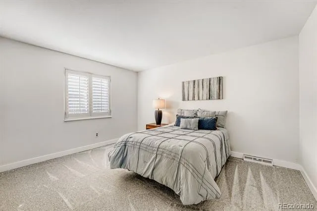 5554 S Lansing Court Englewood, CO 80111