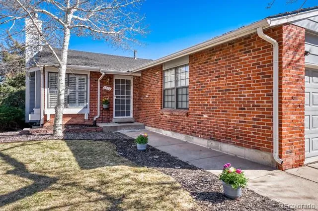 5554 S Lansing Court Englewood, CO 80111