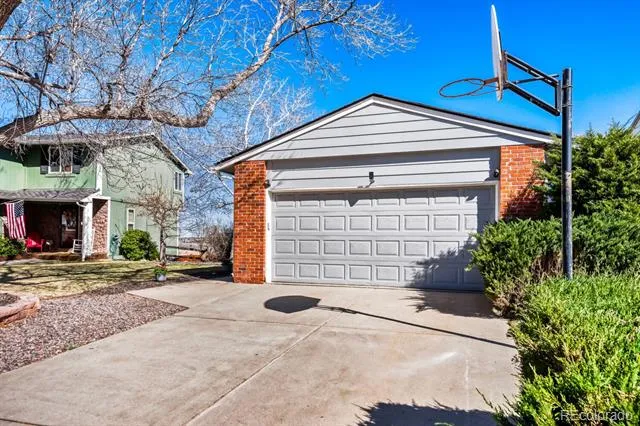 5554 S Lansing Court Englewood, CO 80111