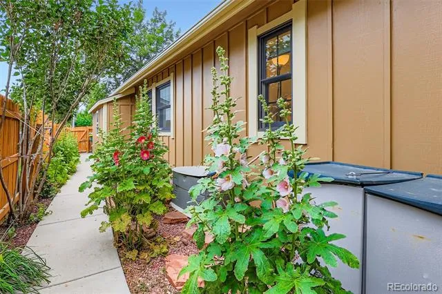 8845 W 81st Drive Arvada, CO 80005