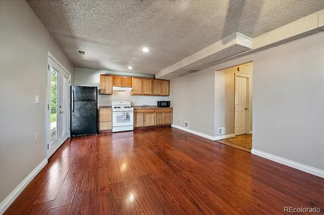 5042 Scranton Street Denver, CO 80239