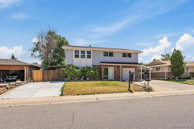 5042 Scranton Street Denver, CO 80239