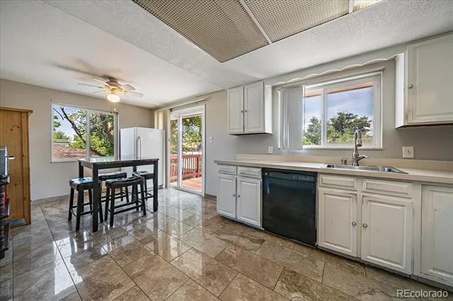 5042 Scranton Street Denver, CO 80239