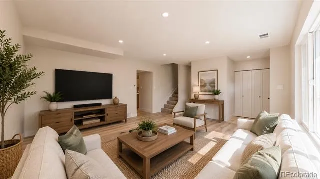 9238 E Mansfield Avenue Denver, CO 80237