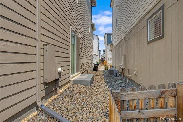 5733 Van Gordon Way Arvada, CO 80002