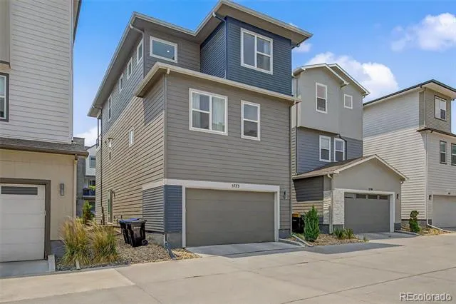 5733 Van Gordon Way Arvada, CO 80002