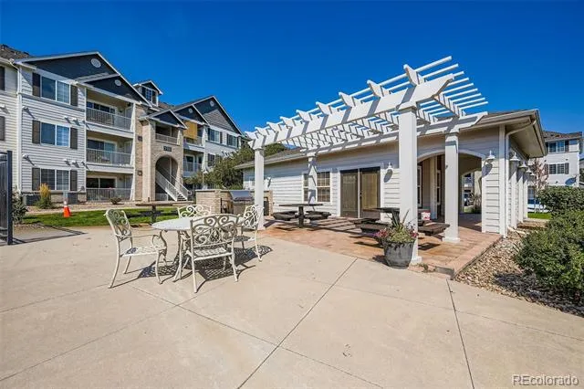 15700 E Jamison Drive #Bldg 7-101 Englewood, CO 80112