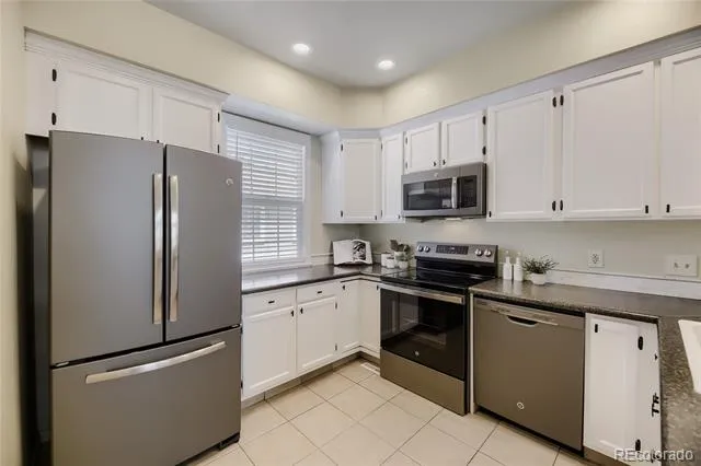 2902 W Long Circle #B Littleton, CO 80120