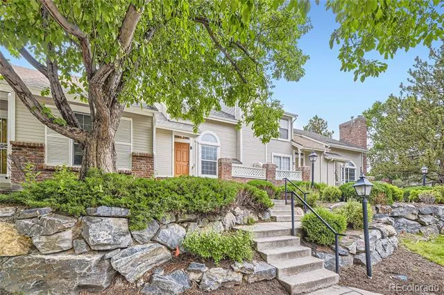 2902 W Long Circle #B Littleton, CO 80120
