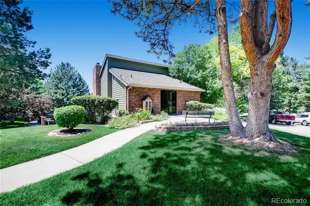 2902 W Long Circle #B Littleton, CO 80120