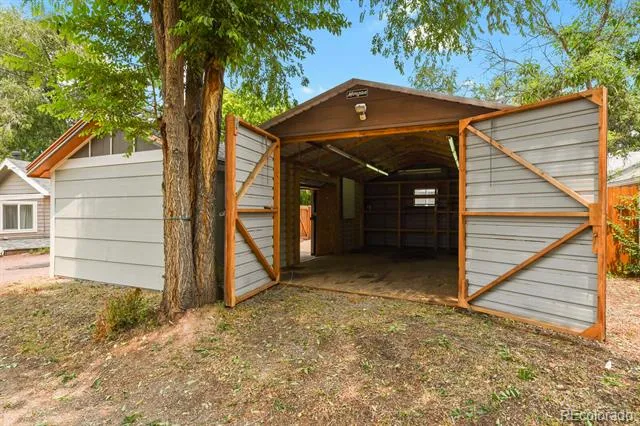 1315 E Boulder Street Colorado Springs, CO 80909