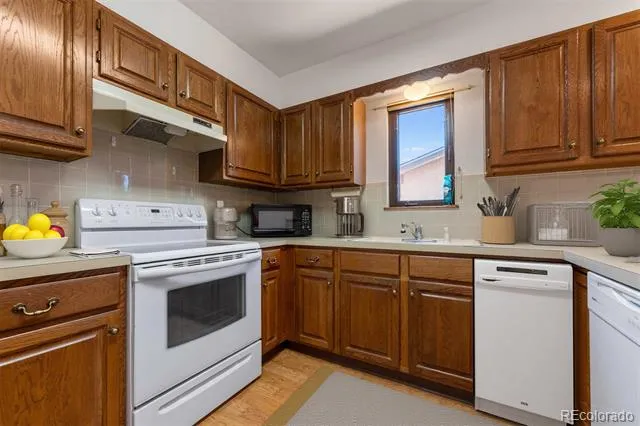 19 Pineridge Court Pueblo, CO 81001