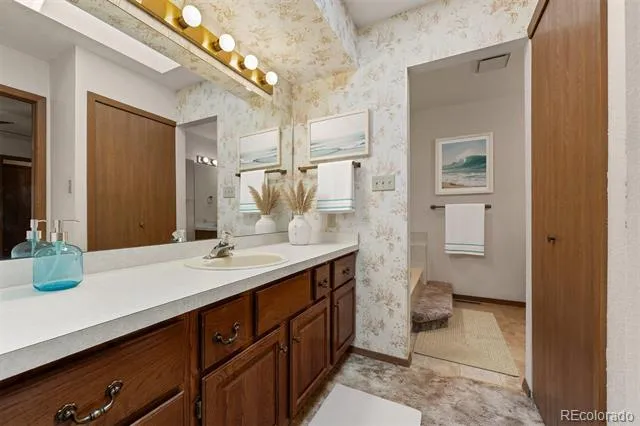 19 Pineridge Court Pueblo, CO 81001