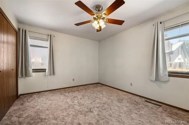 19 Pineridge Court Pueblo, CO 81001