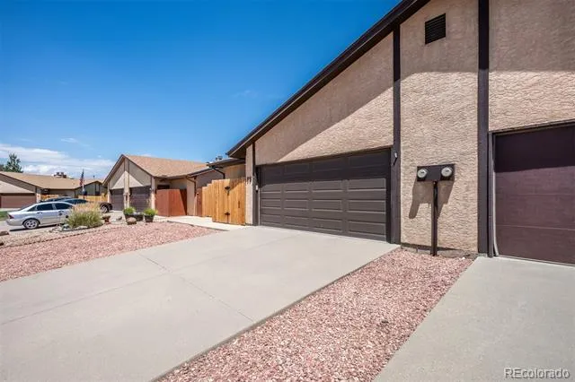 19 Pineridge Court Pueblo, CO 81001