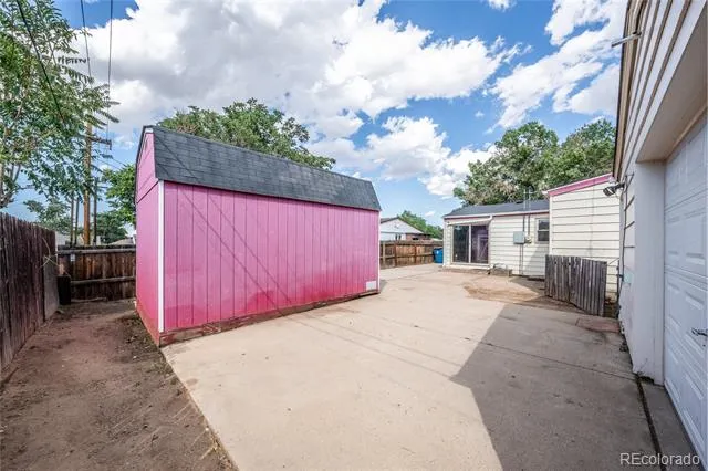6461 Hudson Street Commerce City, CO 80022