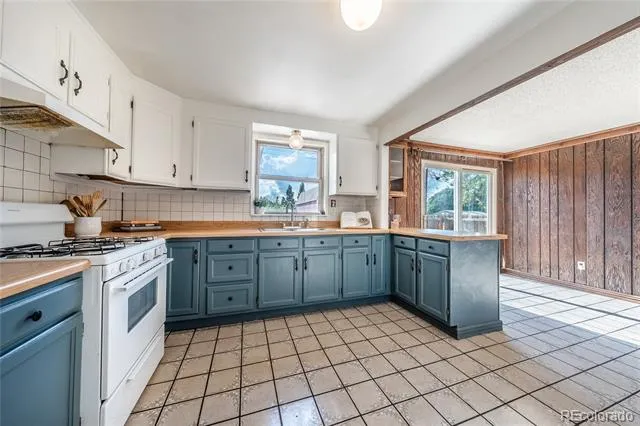 6461 Hudson Street Commerce City, CO 80022