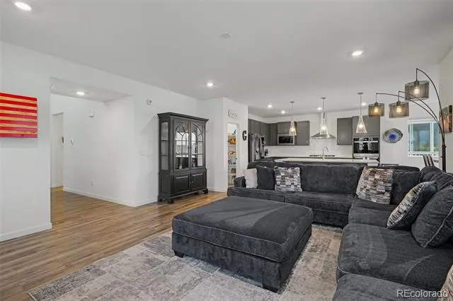 8489 Arriba Drive Littleton, CO 80125