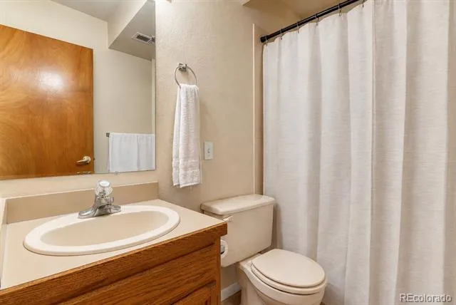 38801 Private Road 17 Elizabeth, CO 80107