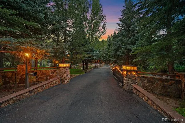 34393 Upper Bear Creek Road Evergreen, CO 80439