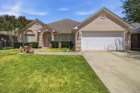 1112 Badbury Lane